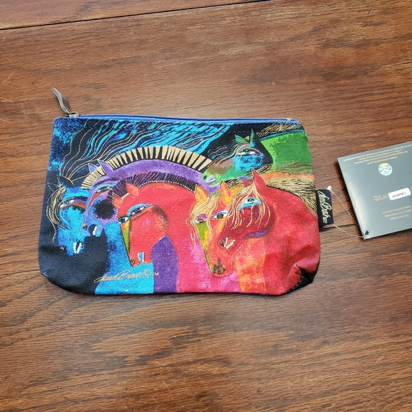 Laurel Burch Handbags - NWT Laurel Burch horses zip pouch 9x6